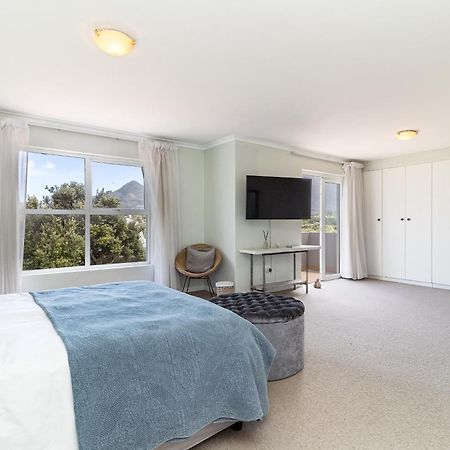 Beachfront Villa Sea Breeze Hout Bay Cape Town Exteriör bild