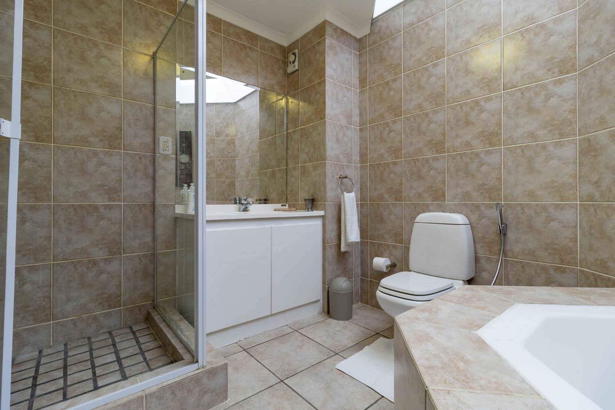 Beachfront Villa Sea Breeze Hout Bay Cape Town Exteriör bild